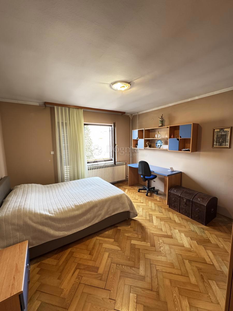 Casa Brestje, Sesvete, 425,33m2