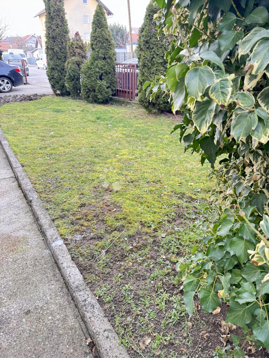 Casa Brestje, Sesvete, 425,33m2