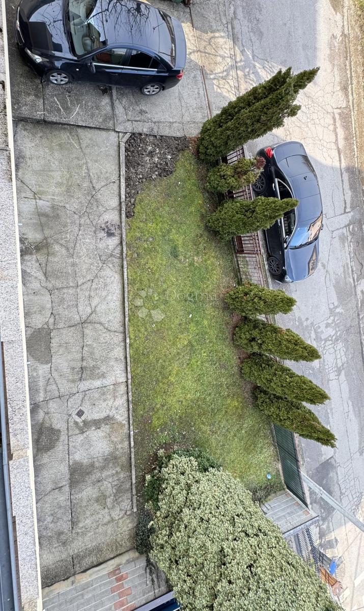 Casa Brestje, Sesvete, 425,33m2