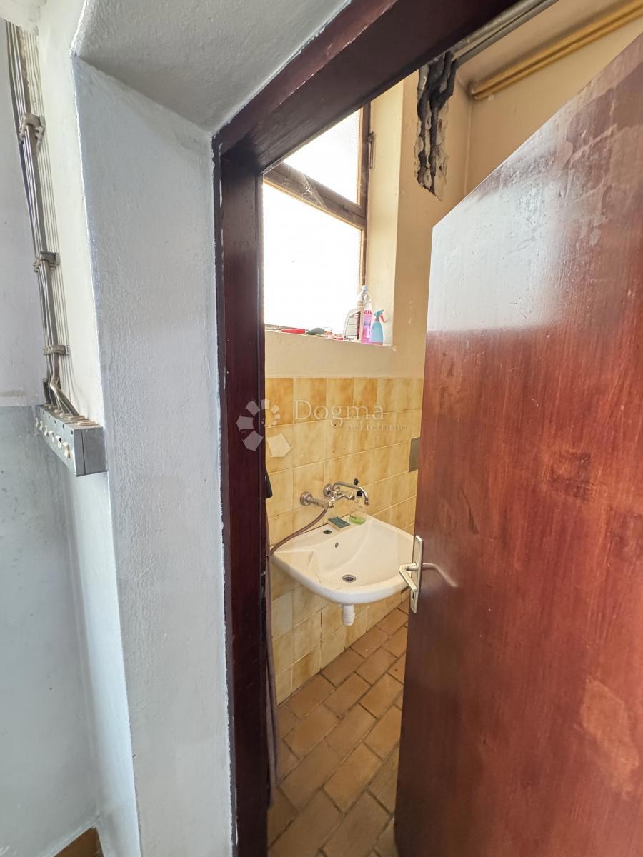 Casa Brestje, Sesvete, 425,33m2