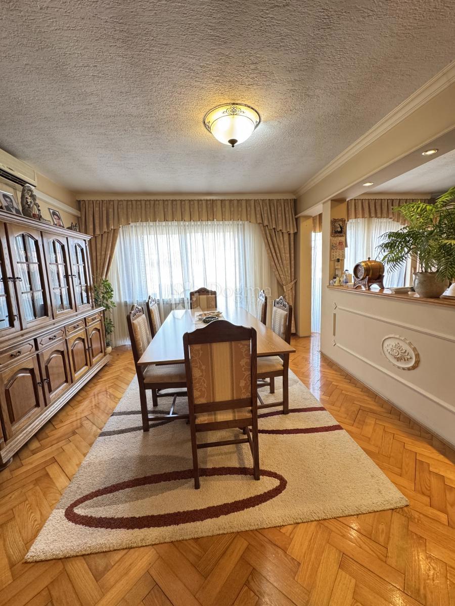 Casa Brestje, Sesvete, 425,33m2