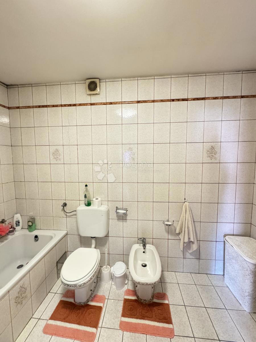 Casa Brestje, Sesvete, 425,33m2