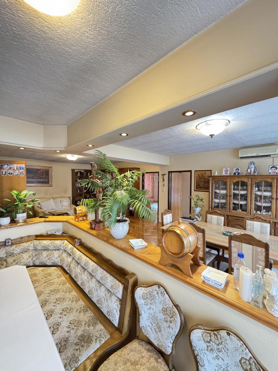 Casa Brestje, Sesvete, 425,33m2