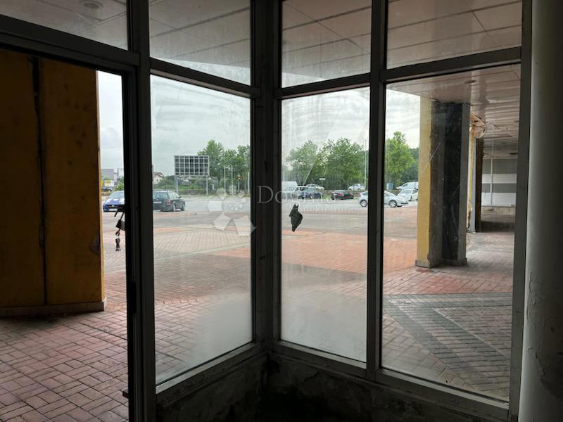 Locale commerciale Sesvete, 41,98m2