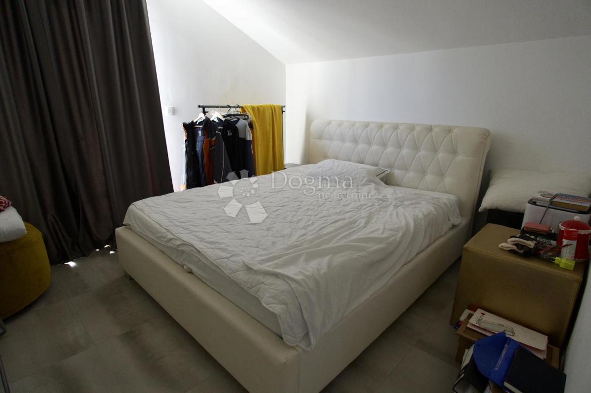 Casa Prisoje, Dicmo, 360m2