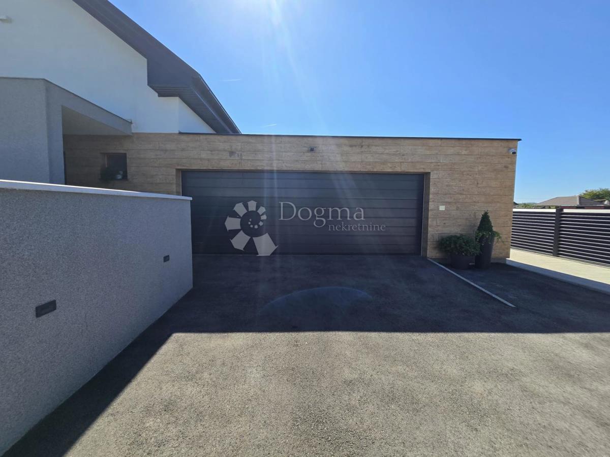 Casa Sračinec, 280m2