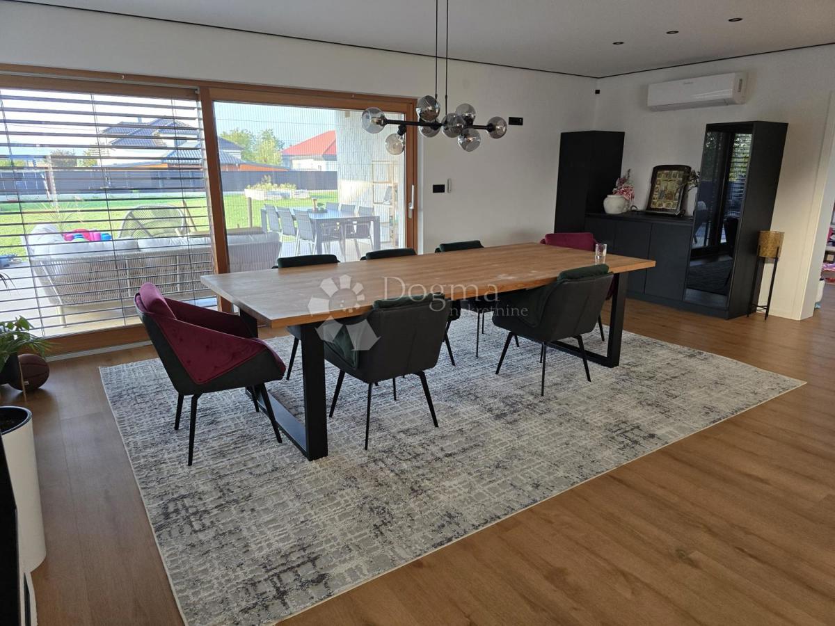 Casa Sračinec, 280m2