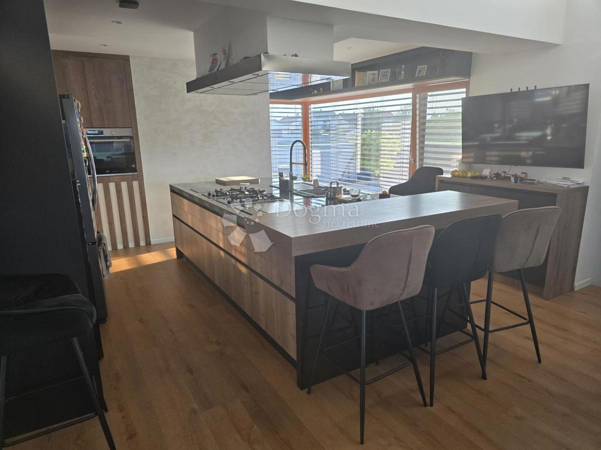 Casa Sračinec, 280m2