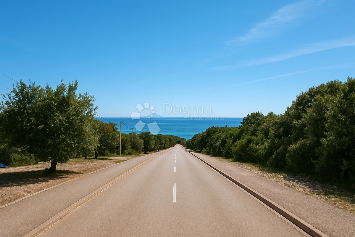 Duga Uvala – Appartamento con potenziale, a soli 350 m dal mare! VENDITA URGENTE!