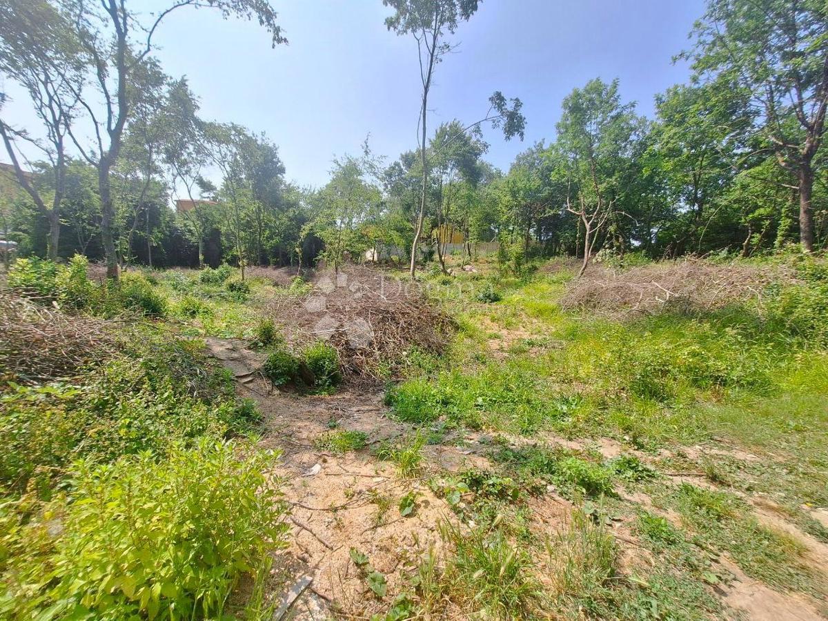Terreno edificabile Labin, 1.208m2