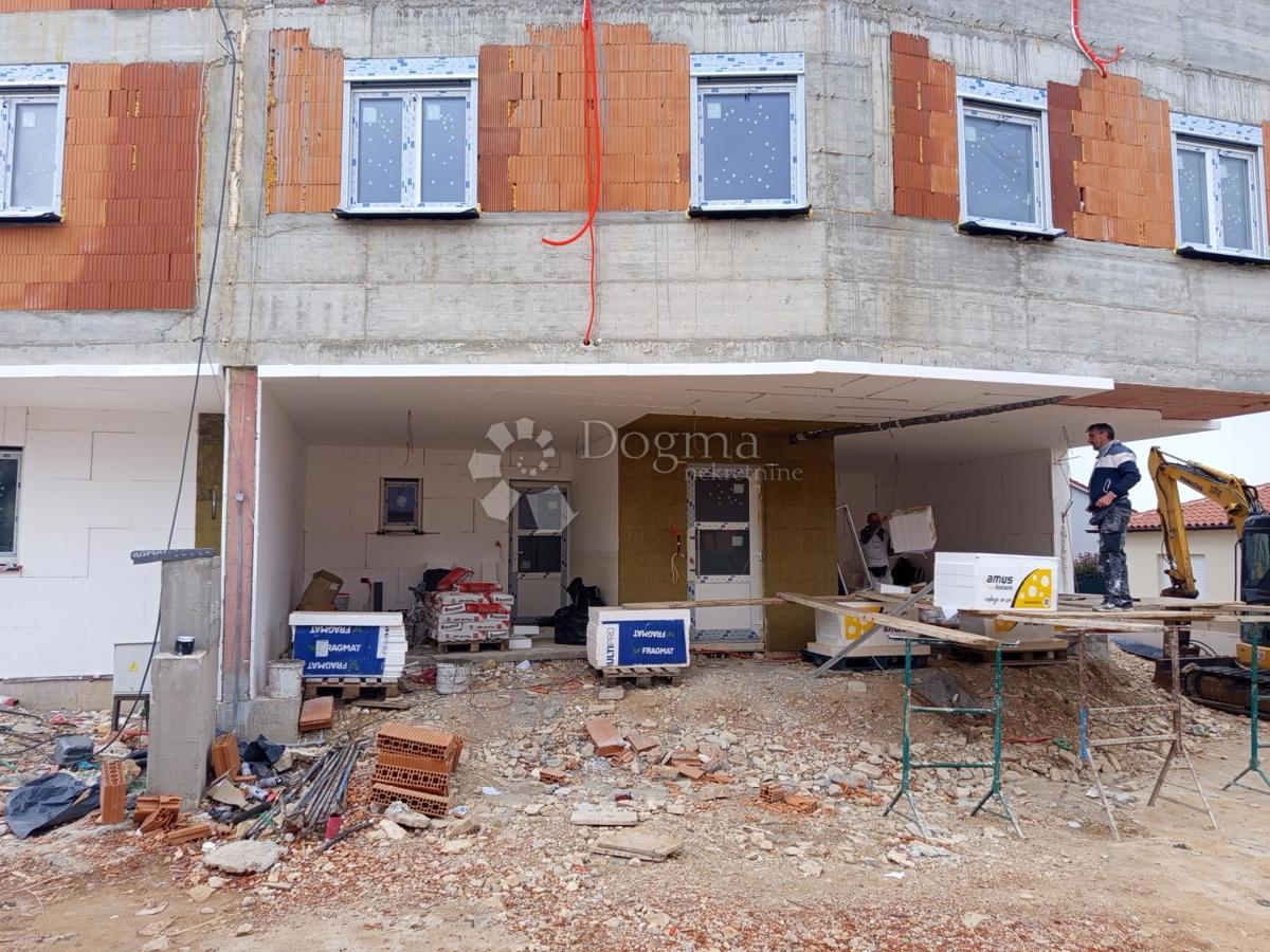 Allogio Monteserpo - Komunal, Pula, 42,75m2