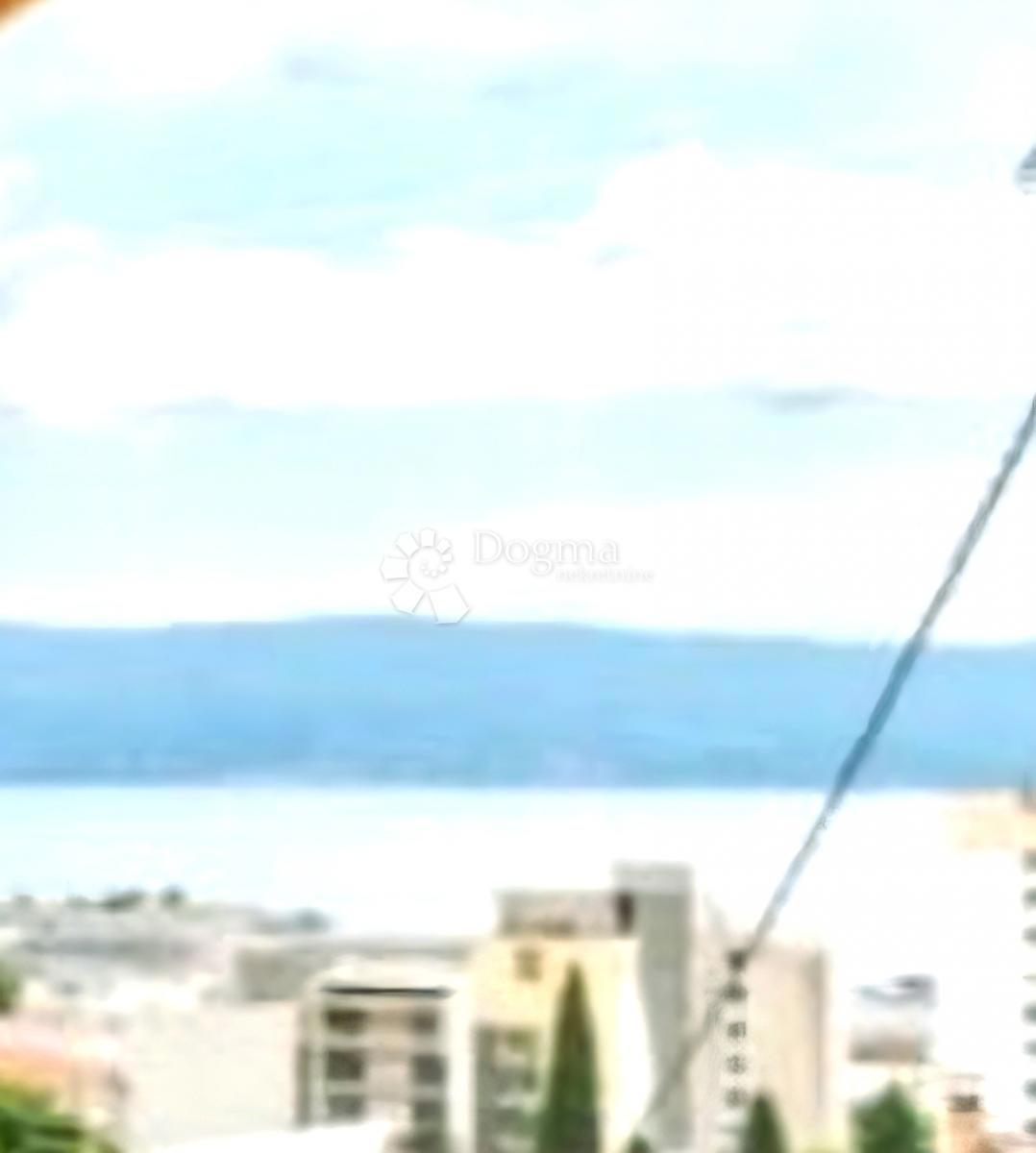 Allogio Dugi Rat, 89,98m2