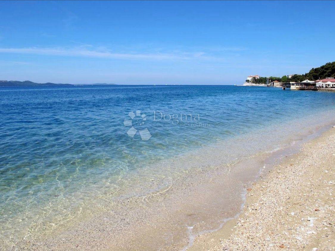 Terreno edificabile Ljubač, Ražanac, 960m2