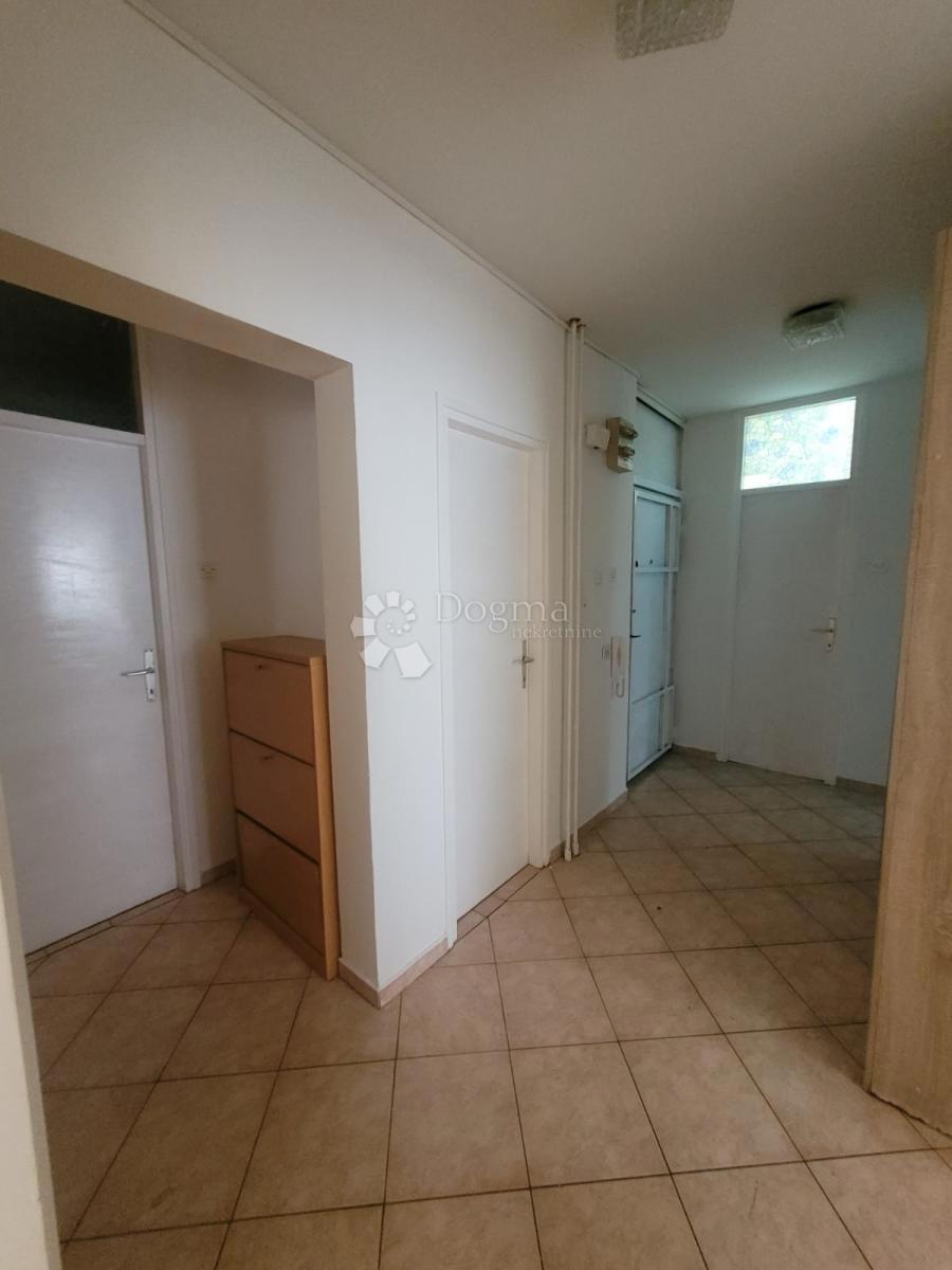 Allogio Rastočine, Rijeka, 76,08m2