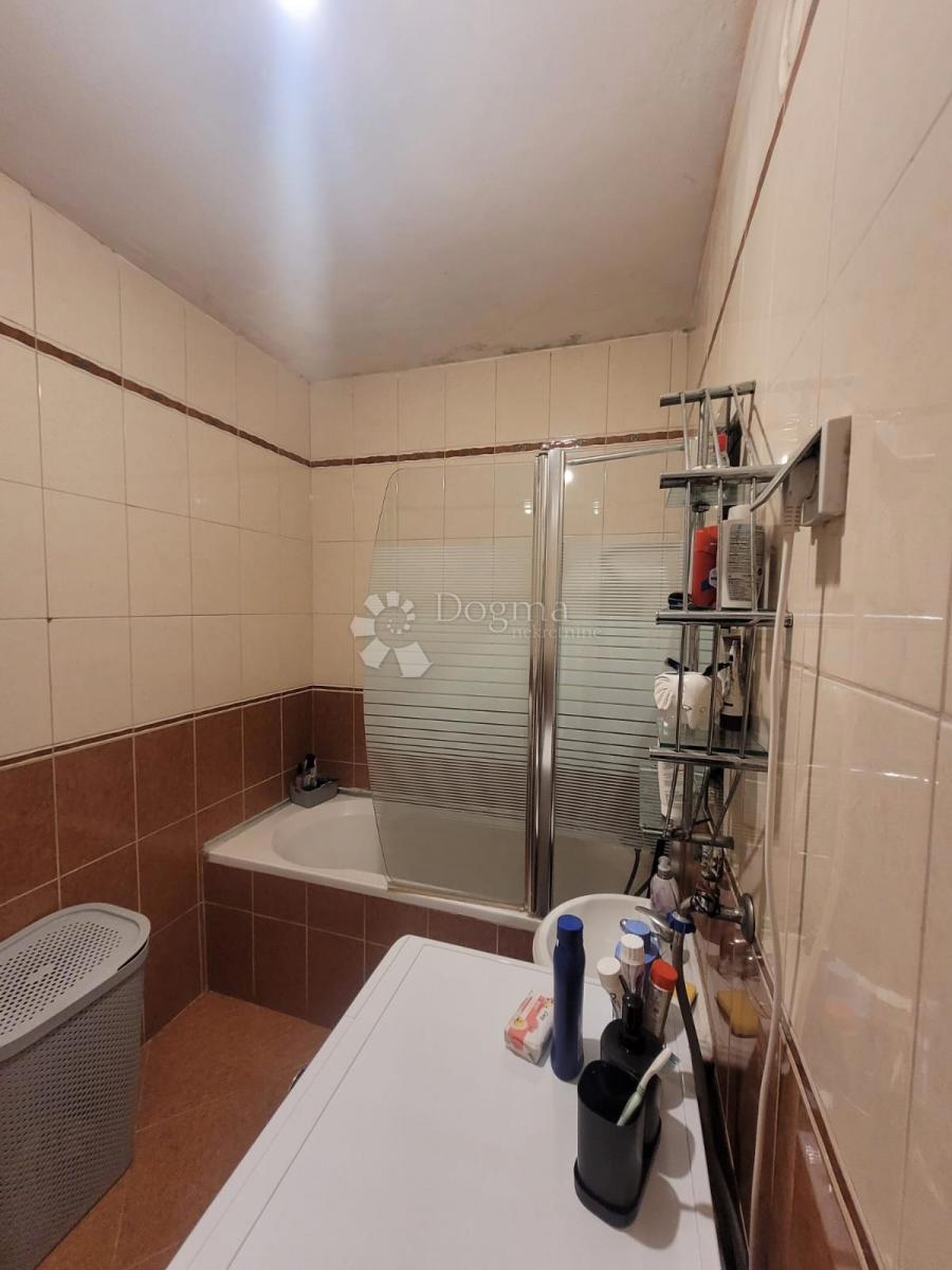 Allogio Rastočine, Rijeka, 76,08m2