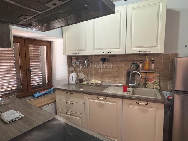 Casa Praputnjak, Bakar, 124m2