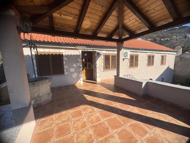 Casa Praputnjak, Bakar, 124m2