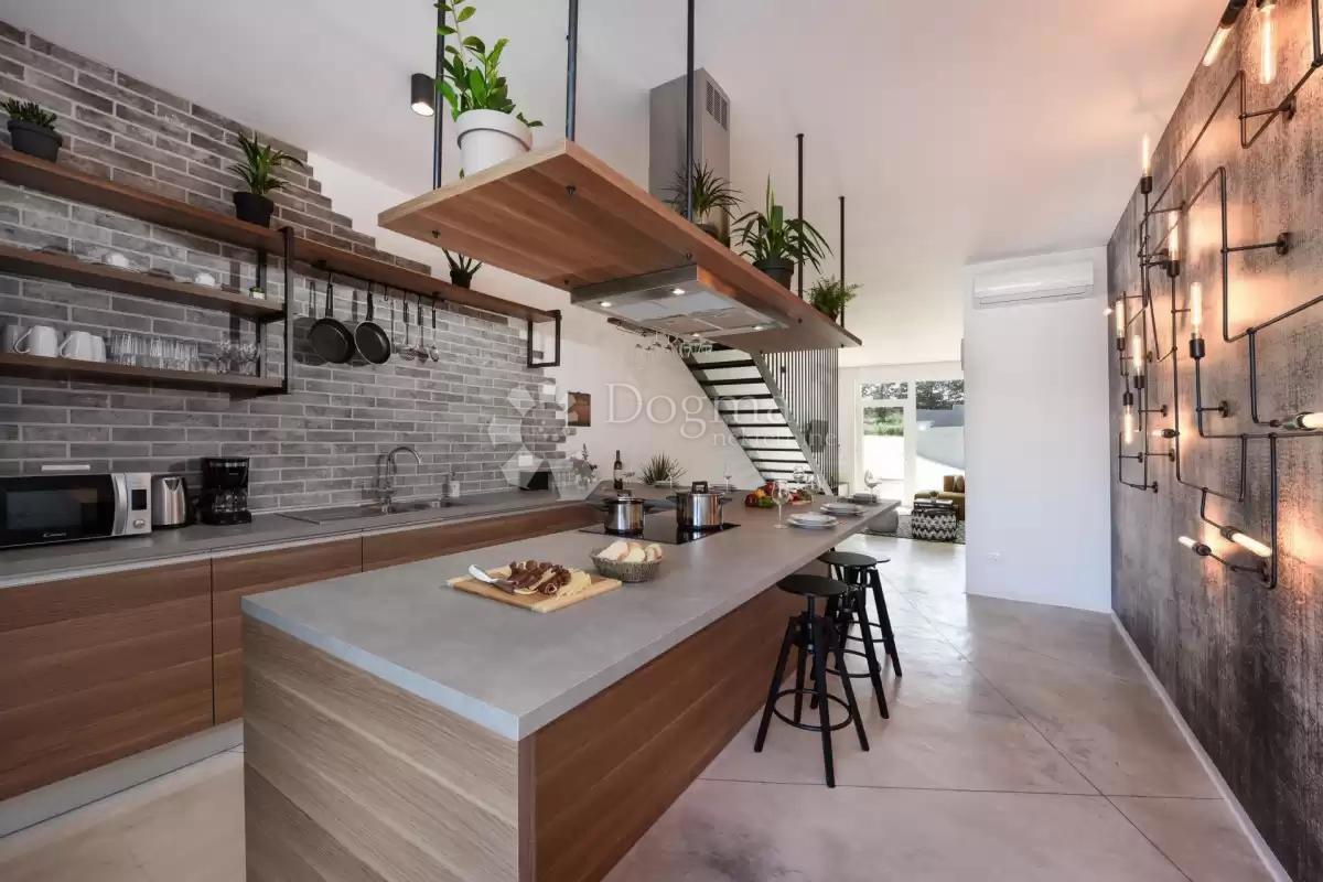 Casa Žerava, Nin, 594m2