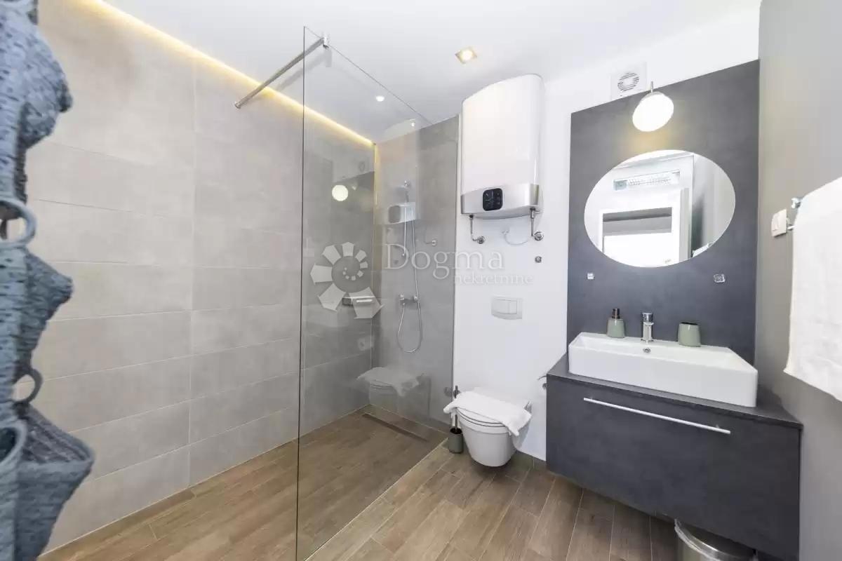 Casa Žerava, Nin, 594m2