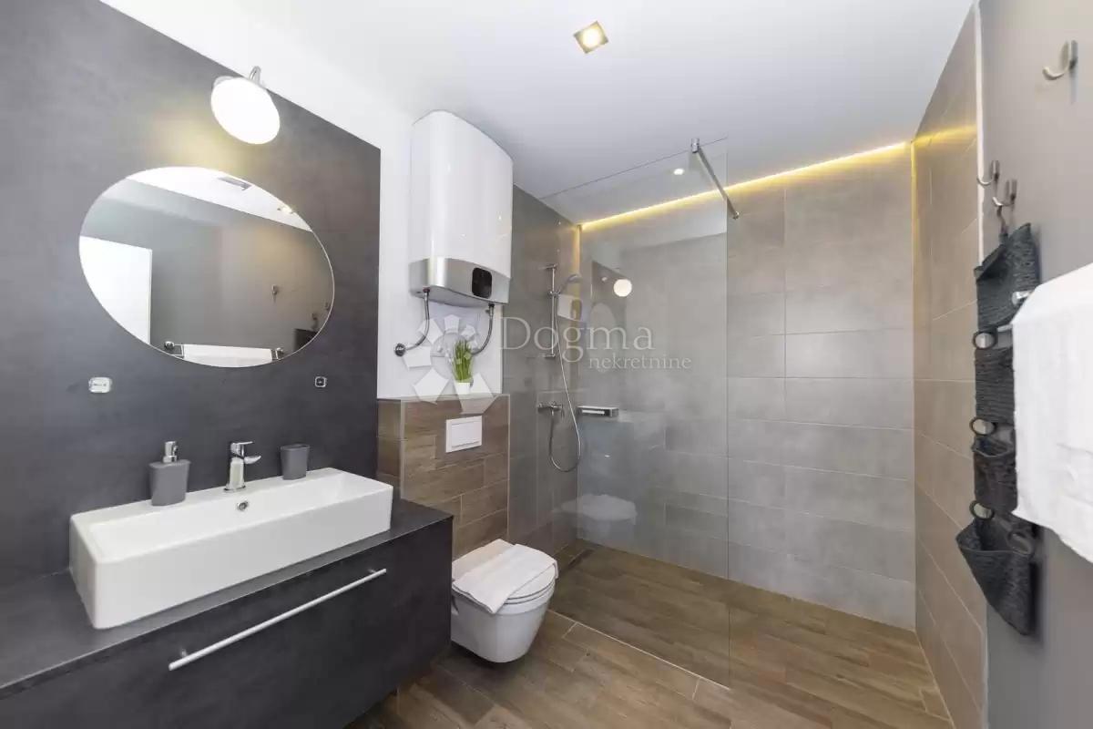 Casa Žerava, Nin, 594m2