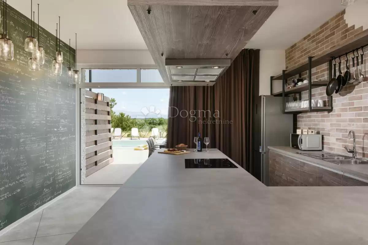 Casa Žerava, Nin, 594m2