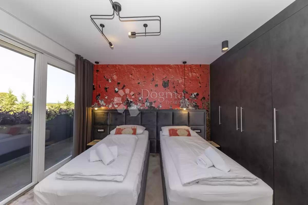 Casa Žerava, Nin, 594m2