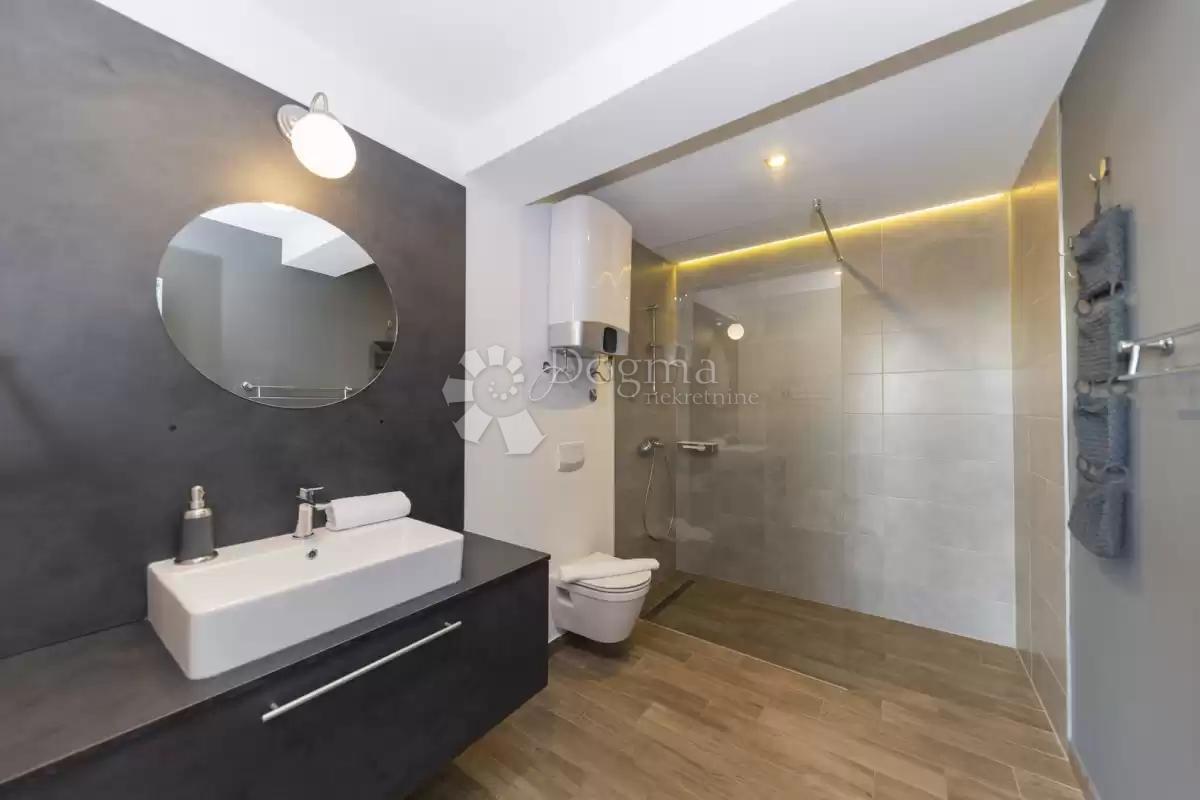 Casa Žerava, Nin, 594m2