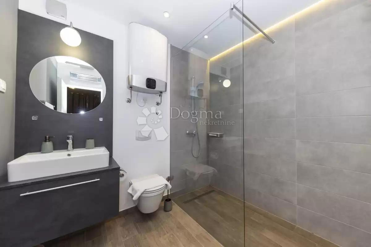 Casa Žerava, Nin, 594m2