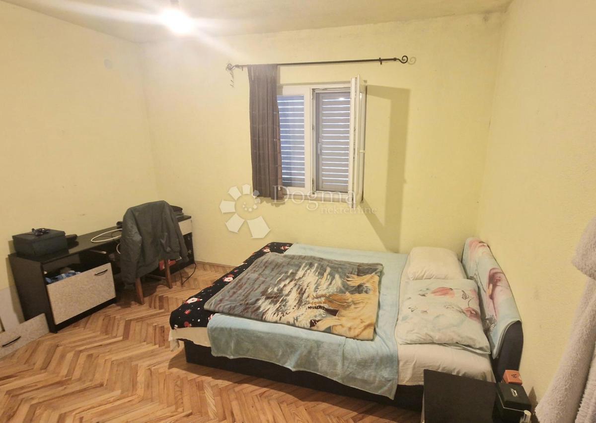 Casa Žrnovnica, Split - Okolica, 466,37m2