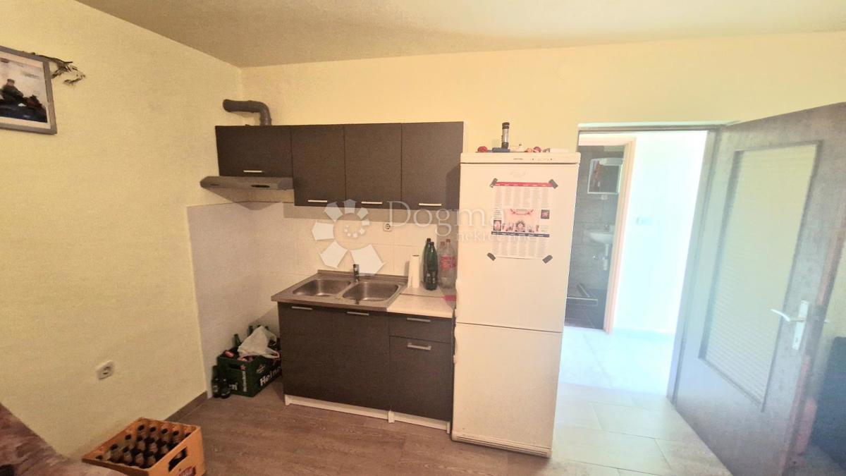 Casa Žrnovnica, Split - Okolica, 466,37m2