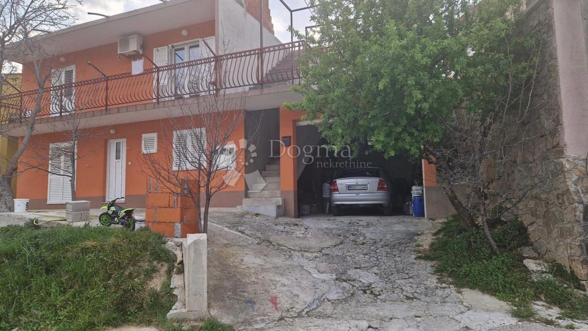 Casa Žrnovnica, Split - Okolica, 466,37m2