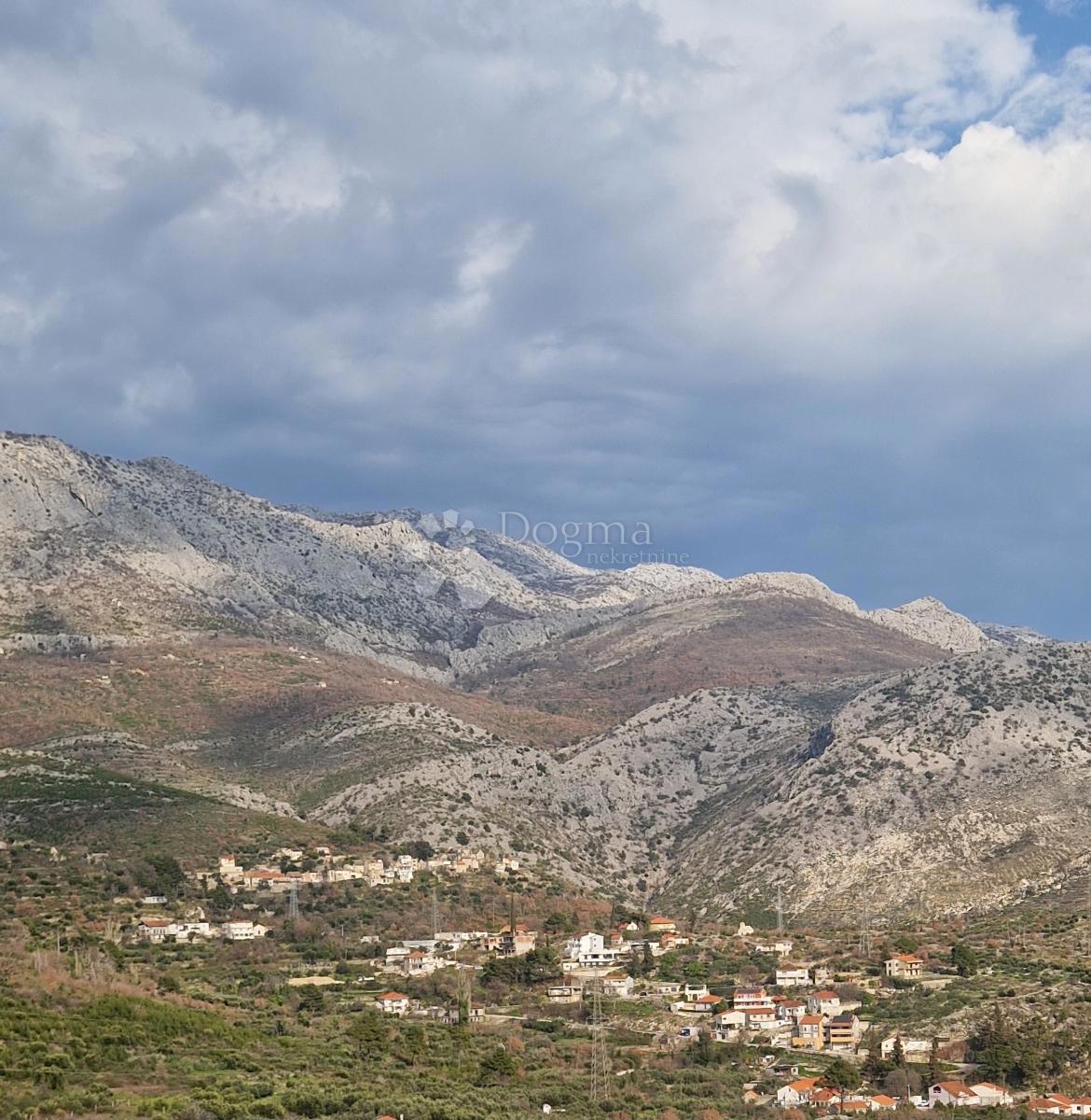 Casa Žrnovnica, Split - Okolica, 466,37m2