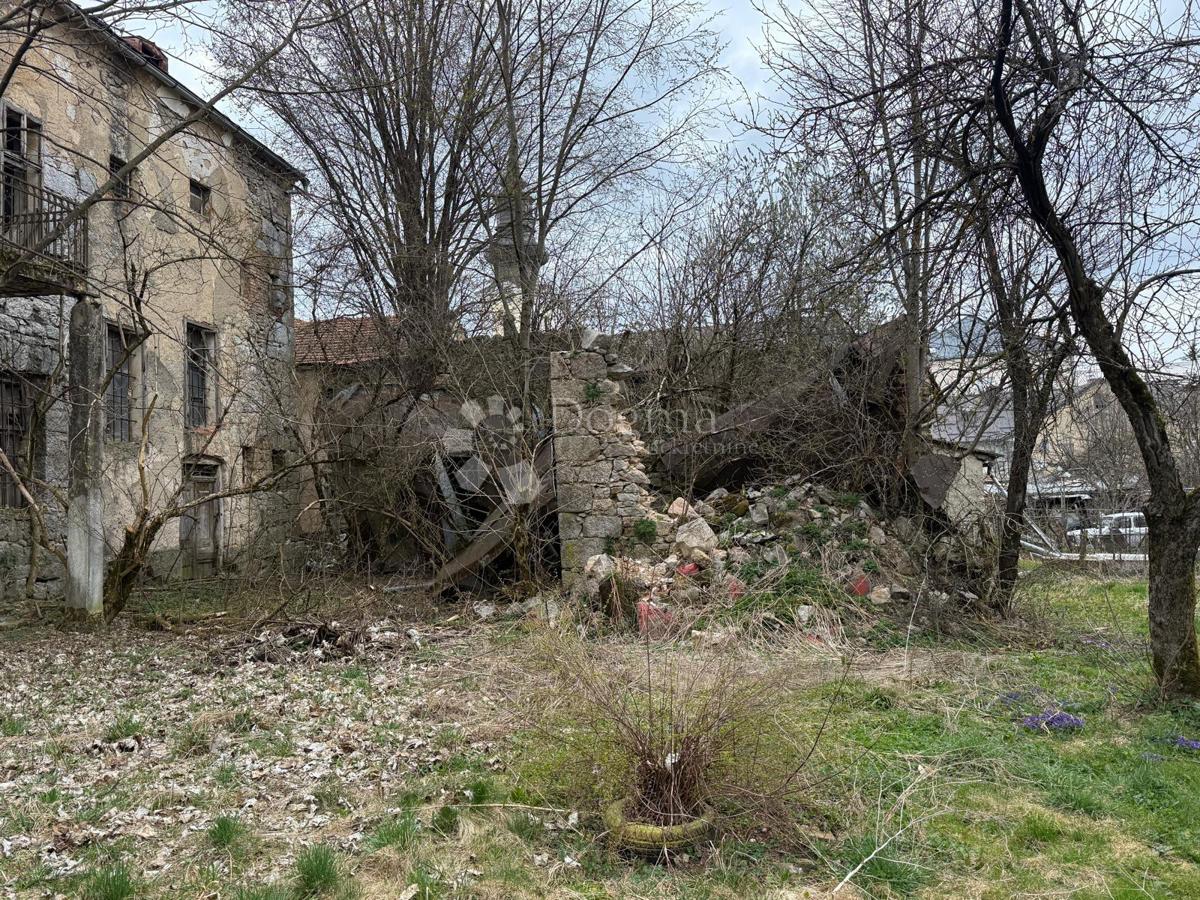 Casa Centar, Gospić, 1.500m2