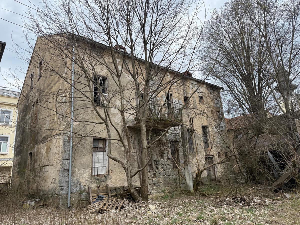 Casa Centar, Gospić, 1.500m2