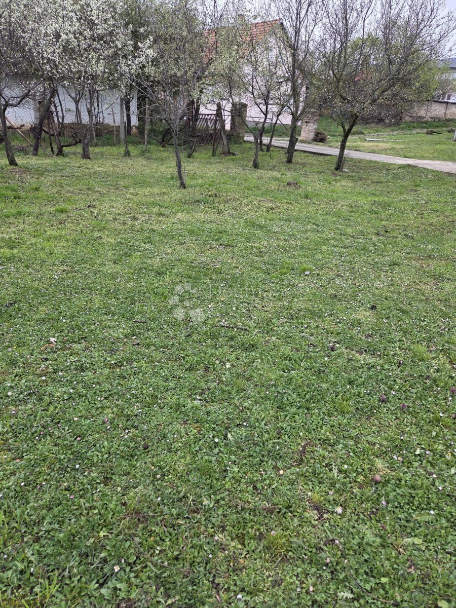 Casa Beli Manastir, 316m2