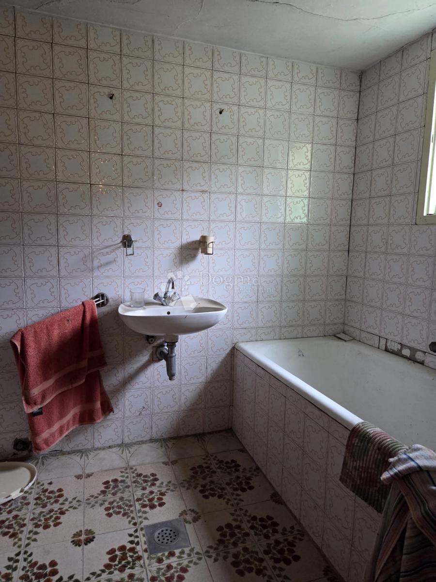 Casa Beli Manastir, 316m2