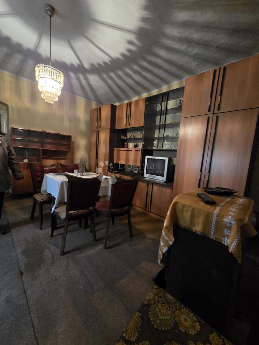 Casa Beli Manastir, 316m2