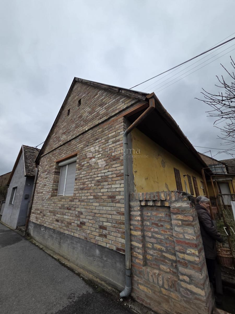 Casa Beli Manastir, 316m2