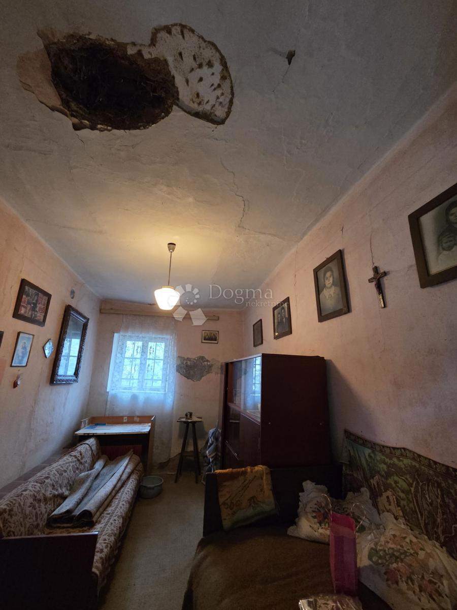 Casa Beli Manastir, 316m2