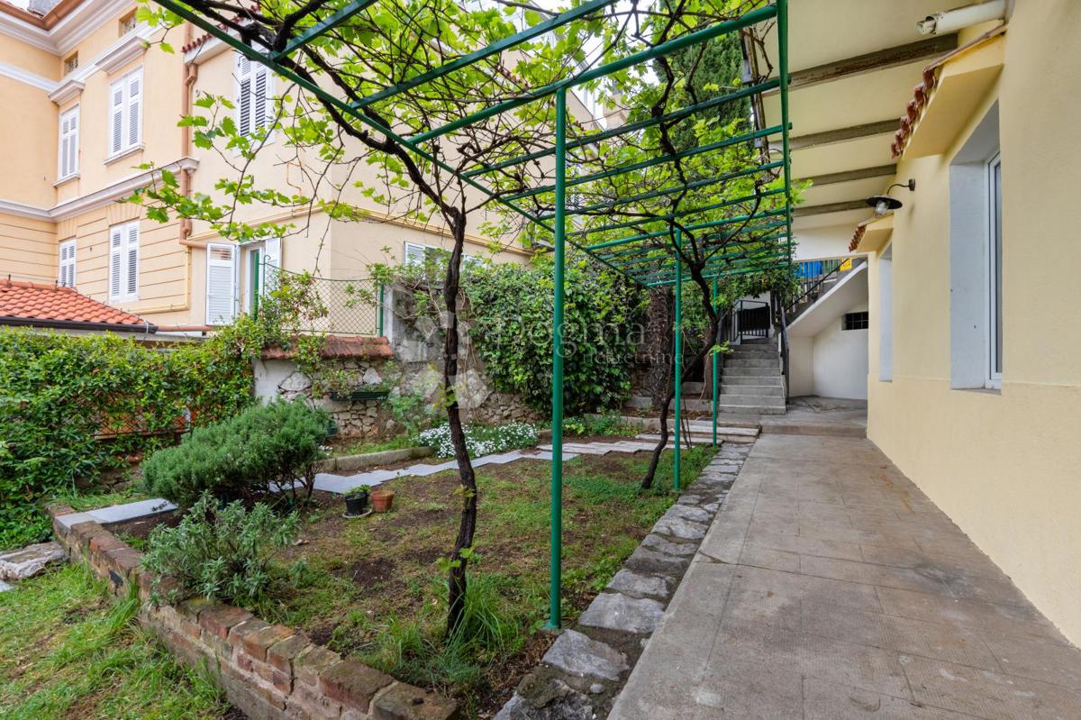 Allogio Banderovo, Rijeka, 41m2