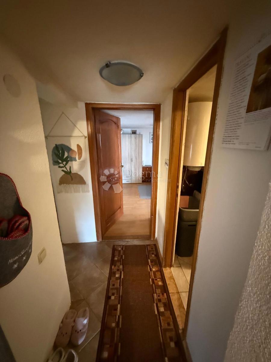 Allogio Centar, Gospić, 64m2