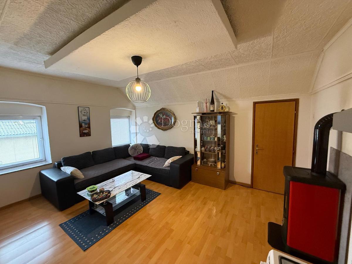 Allogio Centar, Gospić, 64m2