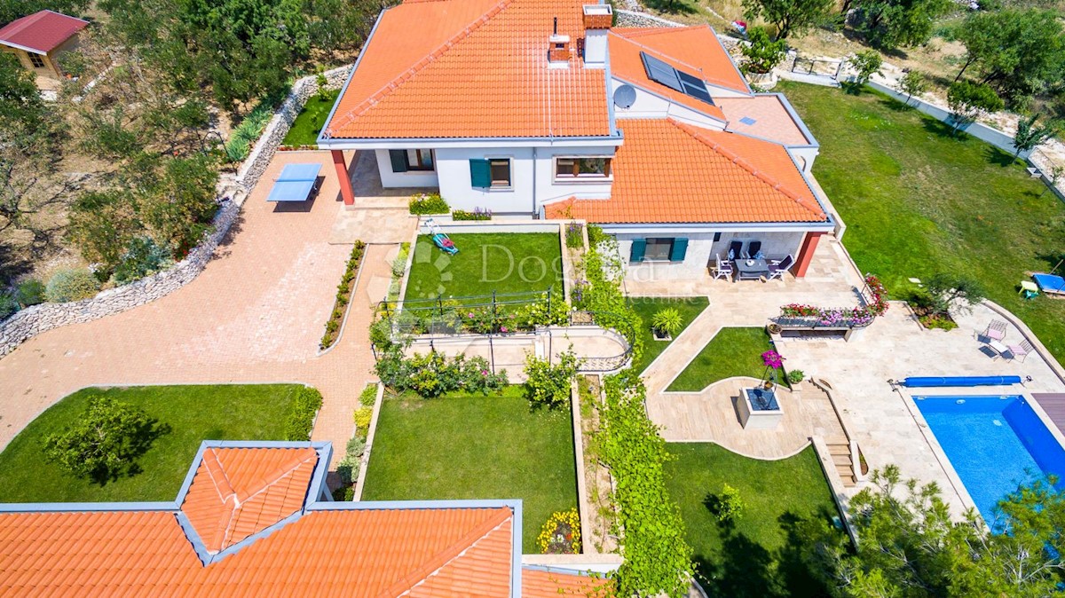 Casa Trogir, 690m2