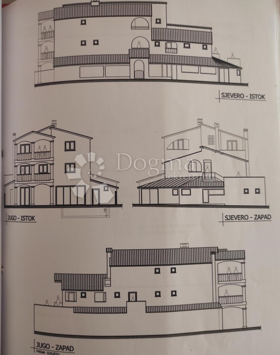 Allogio Peroj, Vodnjan, 200m2