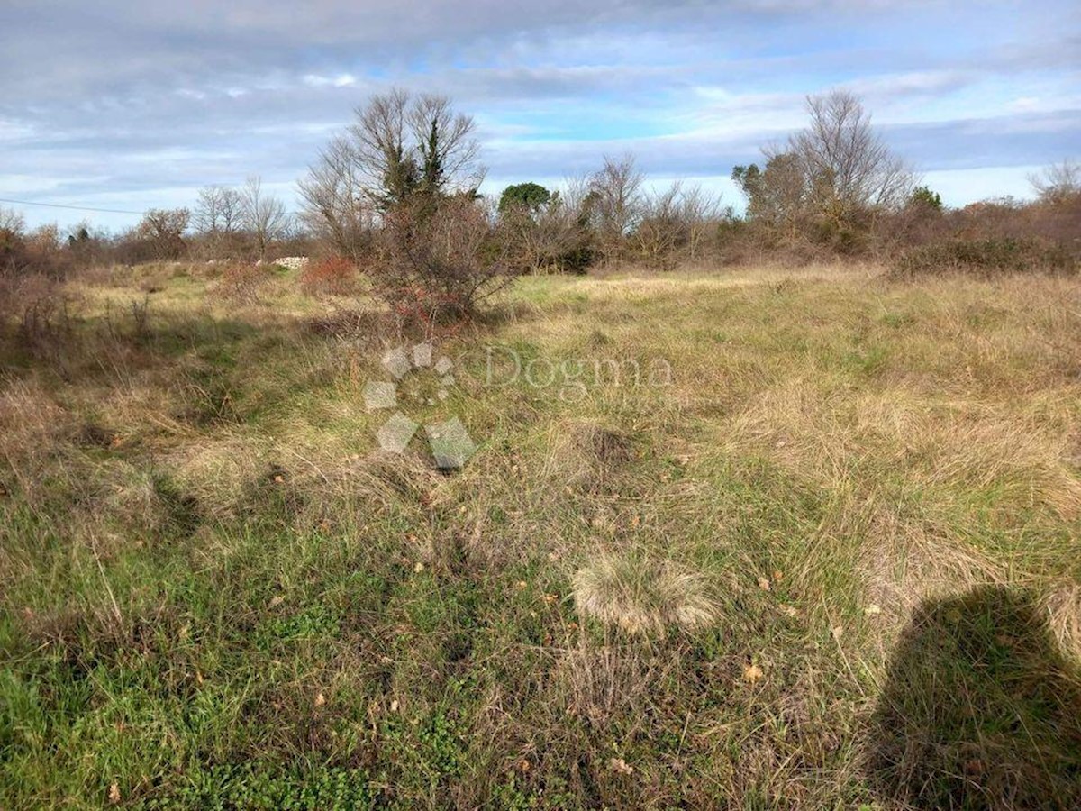 Terreno Juršići, Svetvinčenat, 400m2