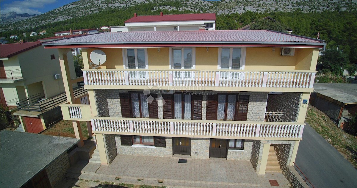 Casa Starigrad, 385m2