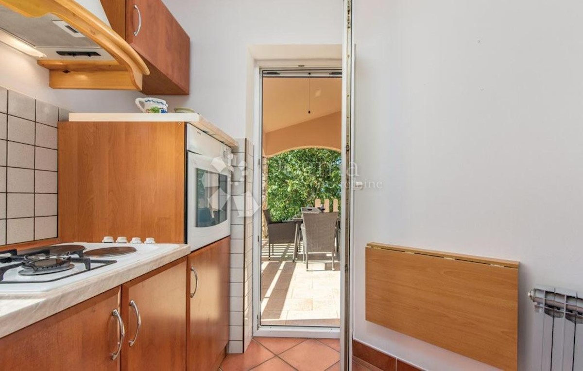 Casa indipendente con piscina e vista sulla natura!