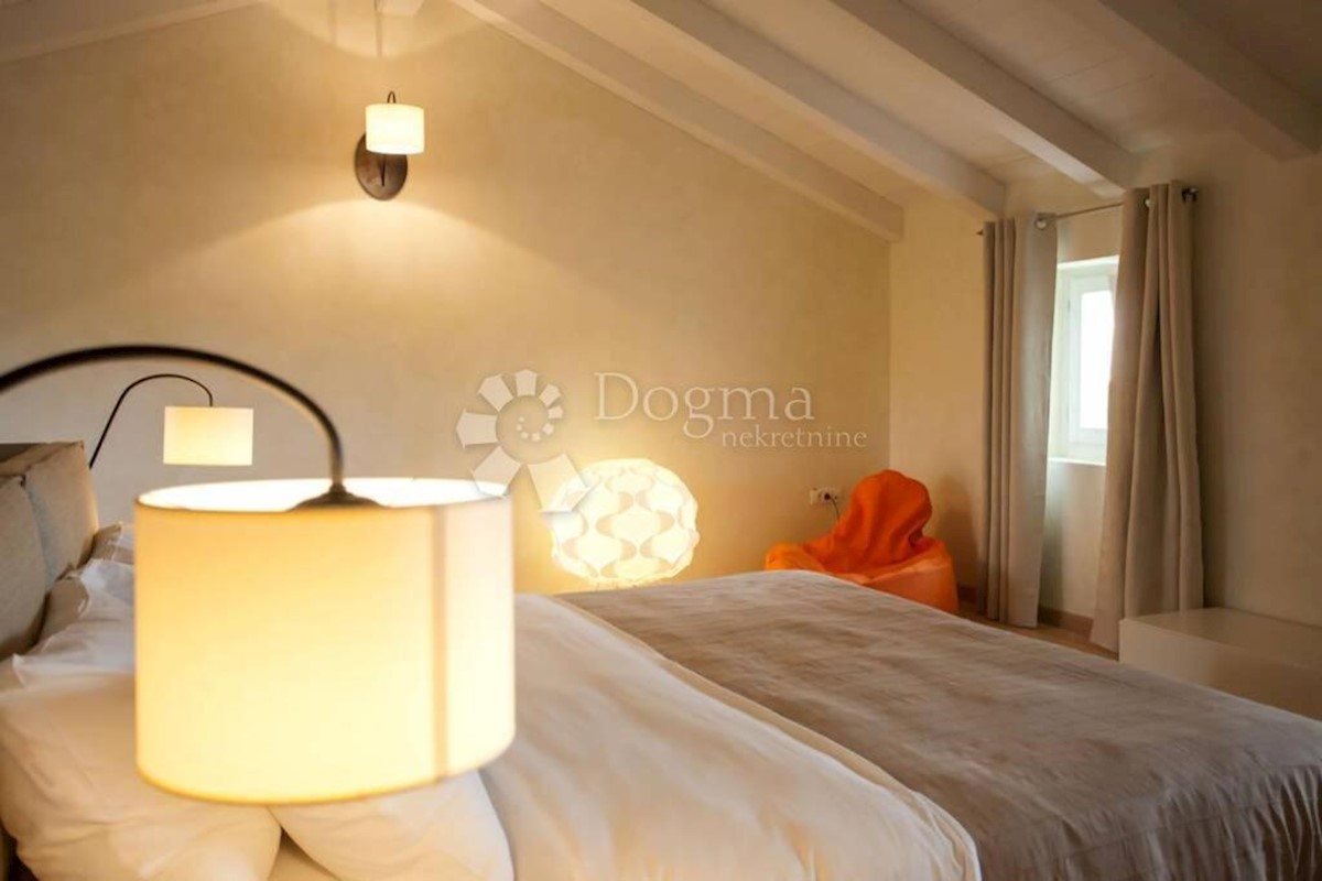 Casa Krmed, Bale, 100m2