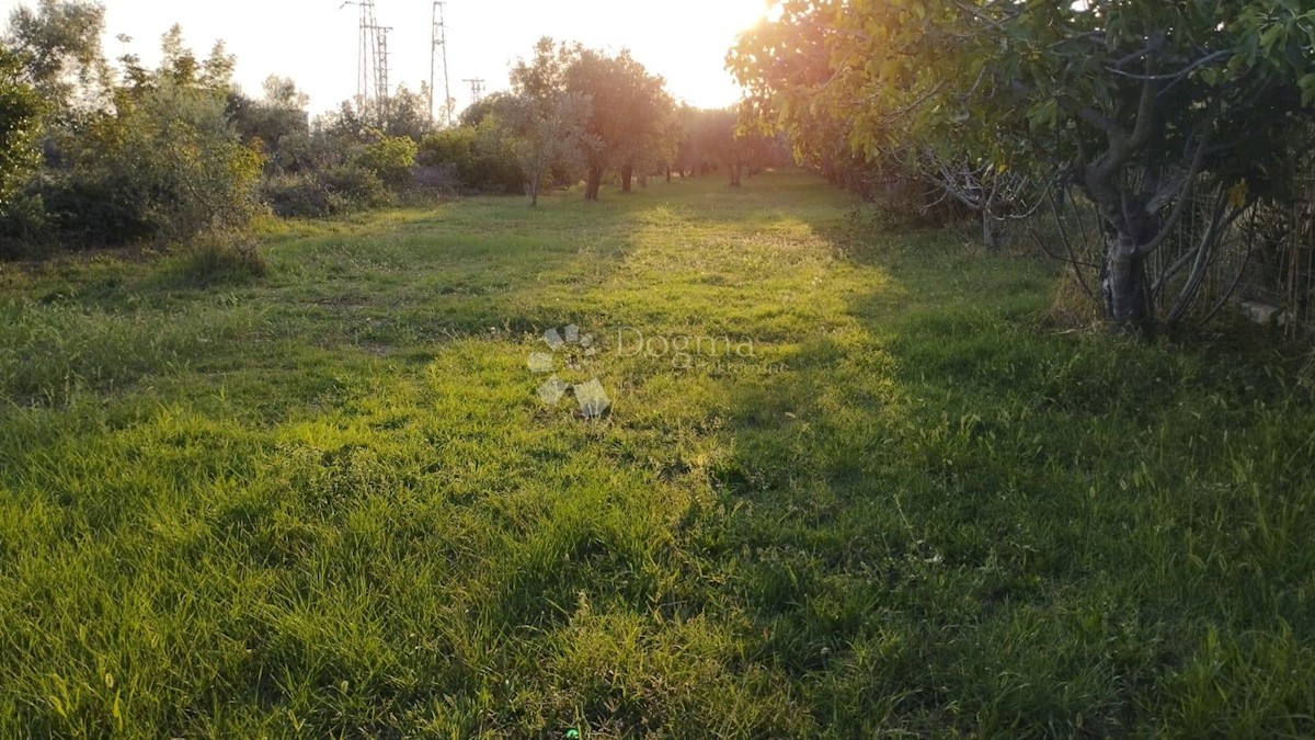 Terreno Fažana, 1.751m2