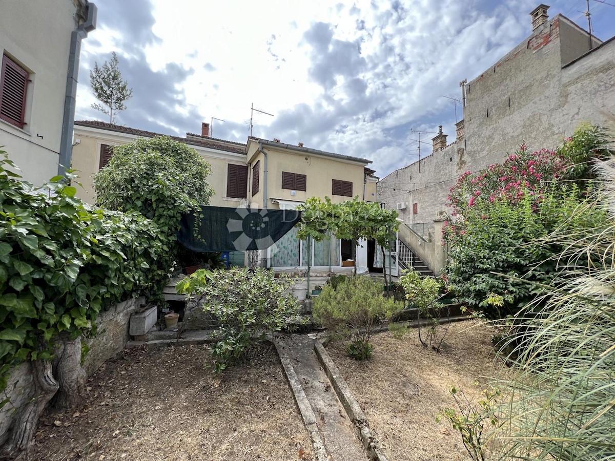 Casa Centar, Pula, 77m2